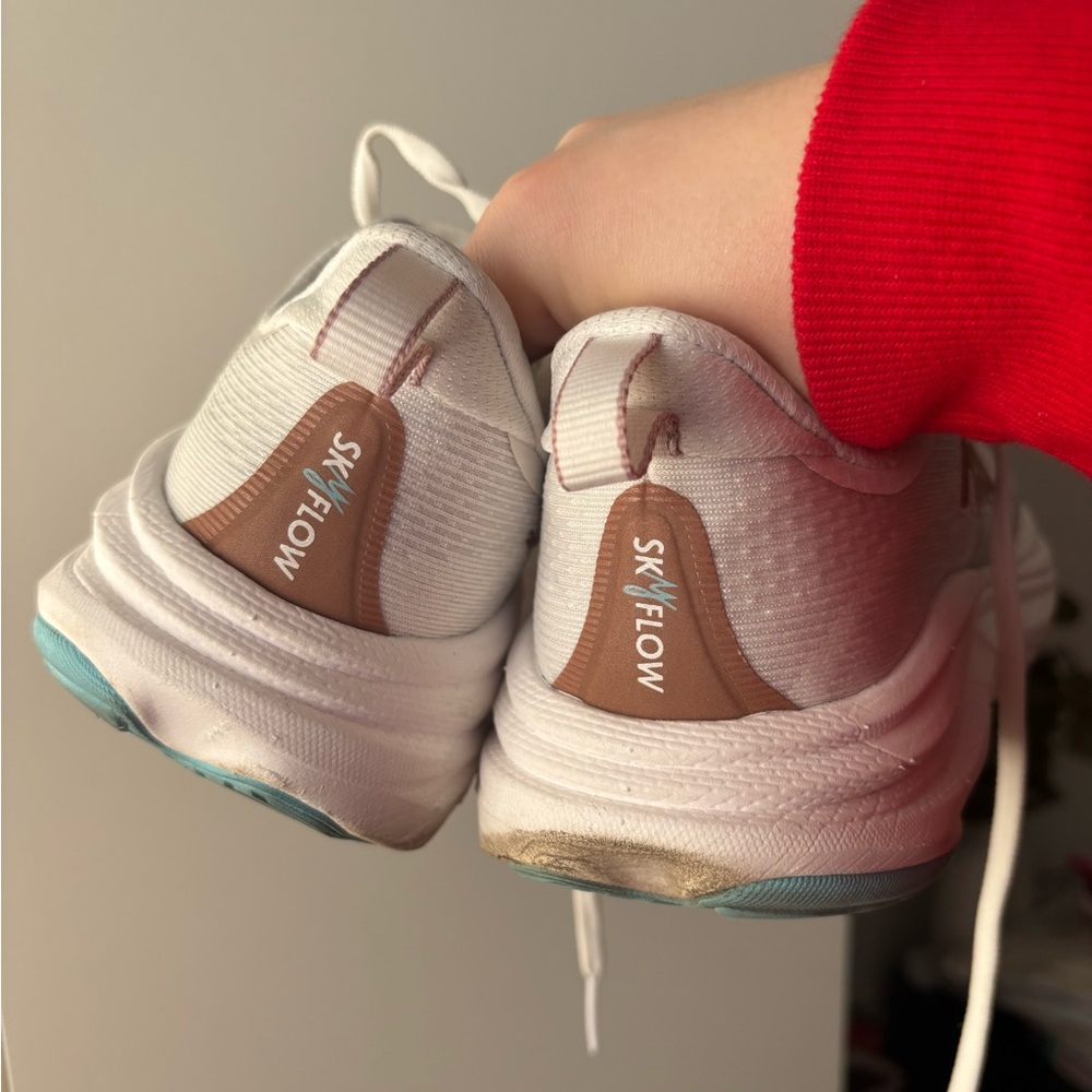 Women’s Hoka Skyflow White Running Shoes - Picture 3 of 6